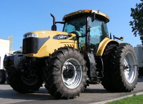 Challenger MT555B technische daten